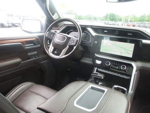 Used 2022 GMC Sierra 1500 Denali AWD/4WD image 27