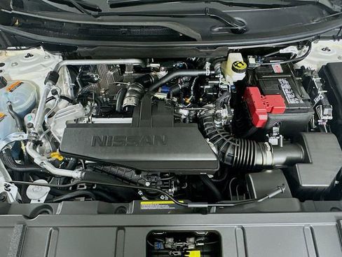 Used 2026 Nissan Rogue SV FWD image 10