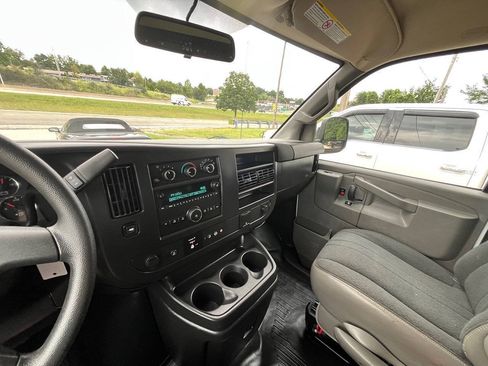 Used 2021 GMC Savana 2500 w/ Driver Convenience Package RWD image 15
