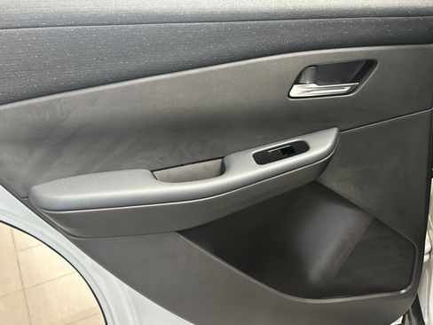 New 2026 Nissan Leaf Platinum+ w/ Cargo Package (Platinum+) image 22