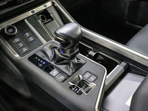 Used 2024 Lexus GX 550 AWD/4WD image 21