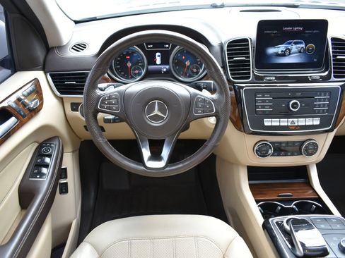 Used 2018 Mercedes-Benz GLS 450 4MATIC w/ Premium Package image 12