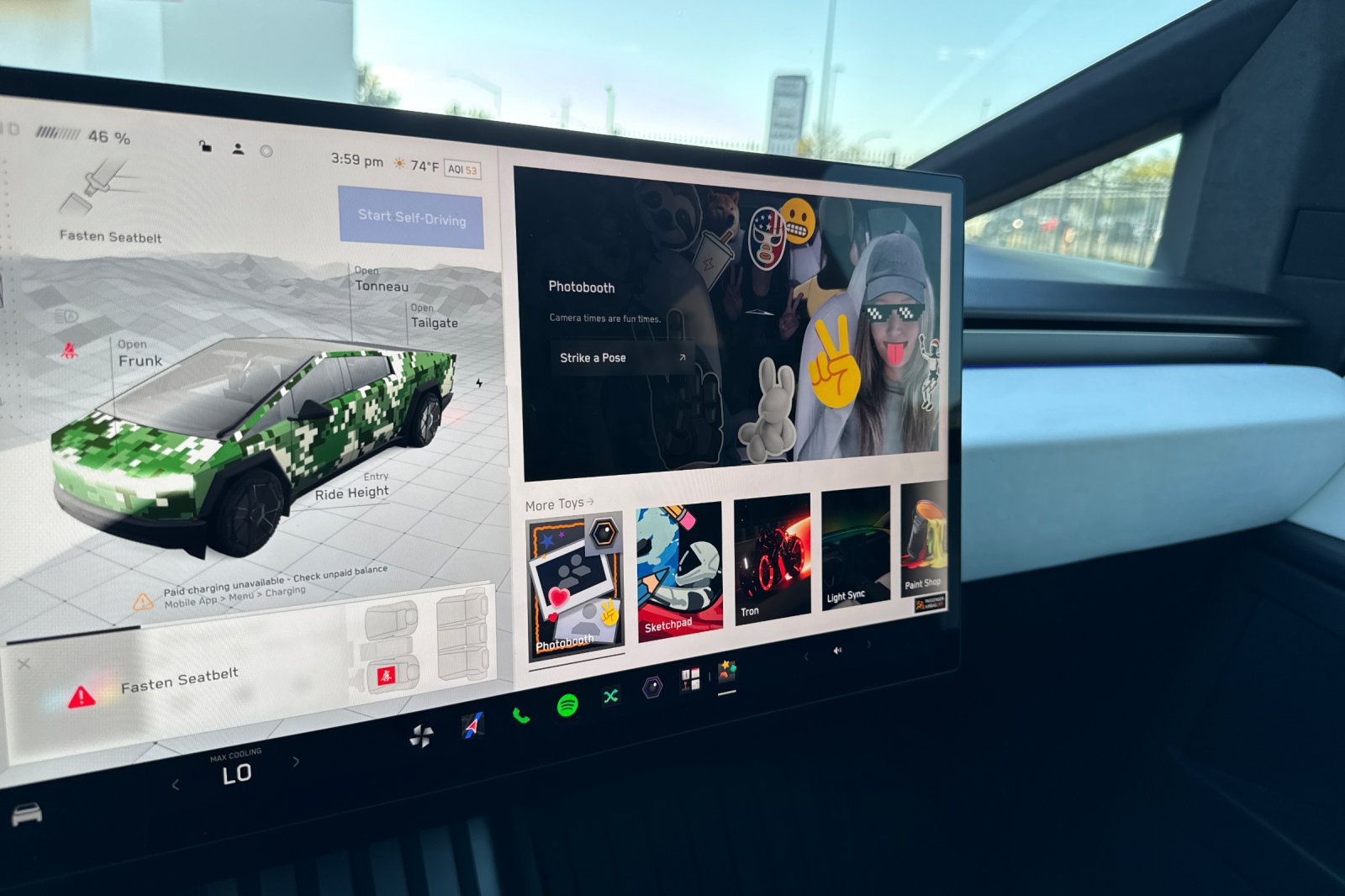 Used 2024 Tesla Cybertruck AWD Crew Cab image 45
