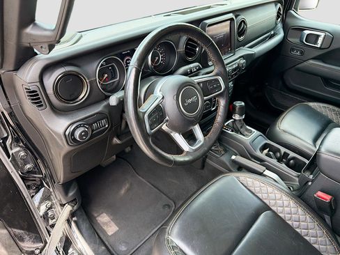 Used 2021 Jeep Gladiator Overland AWD/4WD image 23