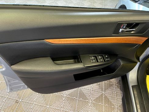 Used 2014 Subaru Outback 2.5i Limited image 25