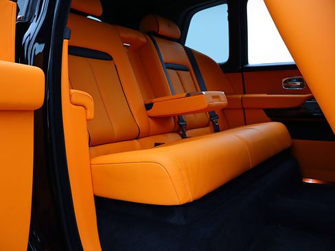 Used 2022 Rolls-Royce Cullinan AWD/4WD image 36