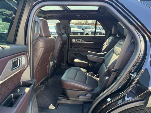 Certified 2025 Ford Explorer Platinum w/ Ultimate Package image 13
