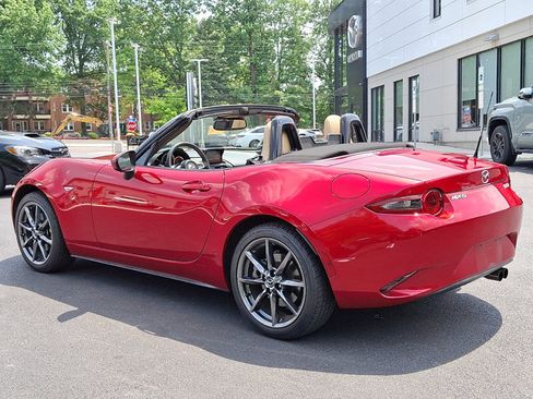 Used 2016 MAZDA MX-5 Miata Grand Touring RWD image 4