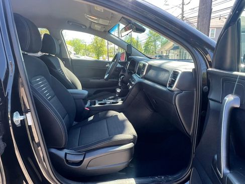 Used 2021 Kia Sportage LX w/ LX Fwd Popular Package image 31