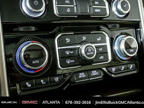 Used 2022 GMC Yukon Denali image 17