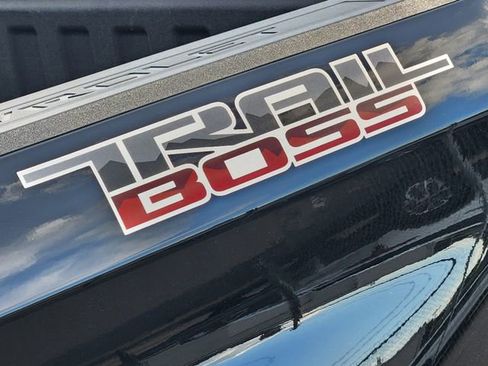 Certified 2025 Chevrolet Silverado 1500 LT Trail Boss w/ Convenience Package II AWD/4WD image 13