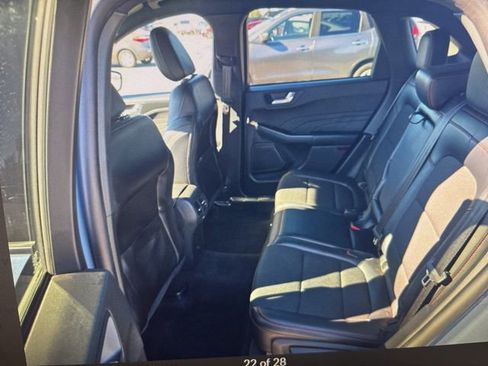 Certified 2025 Ford Escape ST-Line image 12