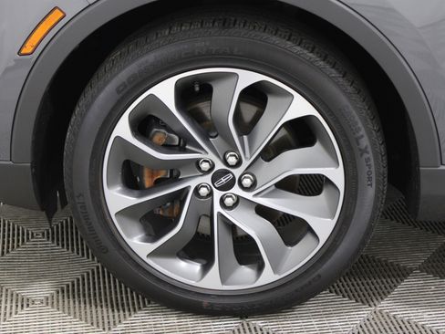 Used 2023 Lincoln Nautilus Reserve image 30