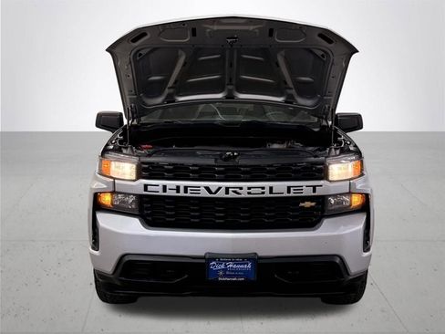 Used 2019 Chevrolet Silverado 1500 Custom w/ Custom Value Package AWD/4WD image 5