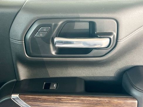 Used 2022 Chevrolet Silverado 1500 High Country image 32