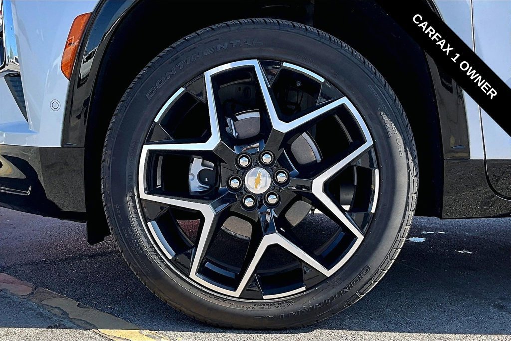 Used 2025 Chevrolet Traverse High Country FWD image 34