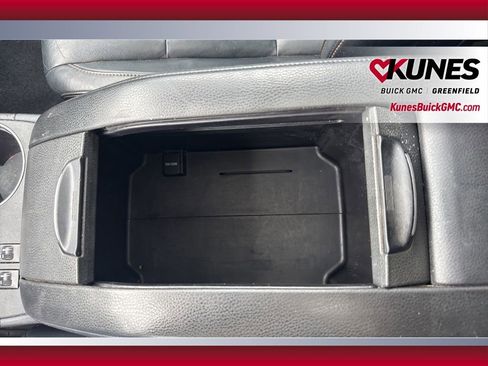 Used 2014 Toyota Highlander XLE AWD/4WD image 30