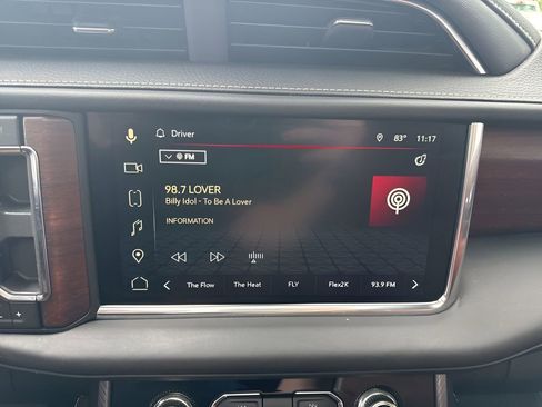 Used 2023 GMC Yukon XL Denali Ultimate w/ LPO, Floor Liner Package AWD/4WD image 32