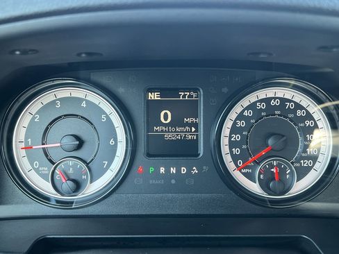 Used 2021 RAM 1500 Classic SLT image 12