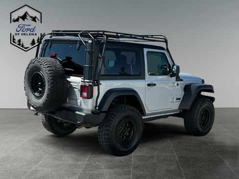 Used 2024 Jeep Wrangler Sport AWD/4WD image 5
