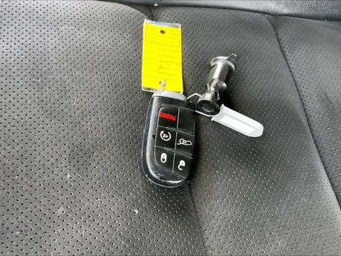 Used 2022 Dodge Durango R/T w/ Blacktop Package AWD/4WD image 15