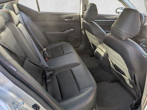 Used 2024 Nissan Altima 2.5 SR image 20