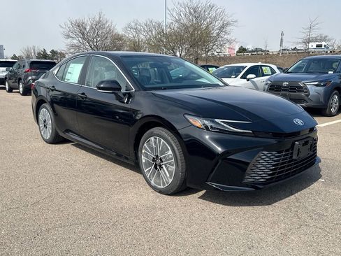 New 2026 Toyota Camry XLE AWD/4WD image 9