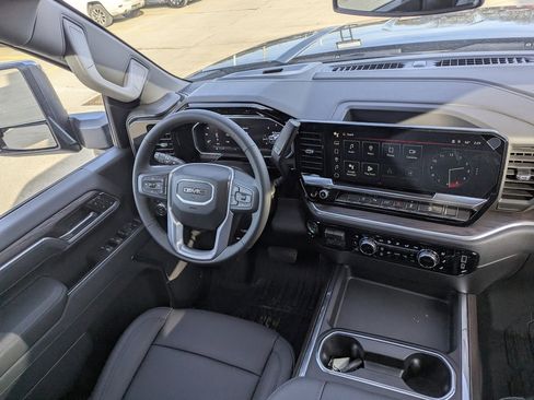 New 2026 GMC Sierra 2500 SLT w/ SLT Convenience Package image 18