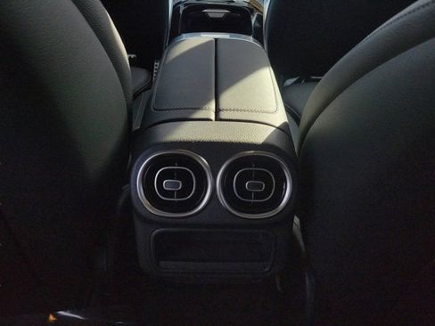 Certified 2026 Mercedes-Benz GLC 300 image 12