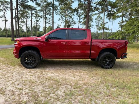 Used 2023 Chevrolet Silverado 1500 RST w/ Z71 Off-Road Package AWD/4WD image 2