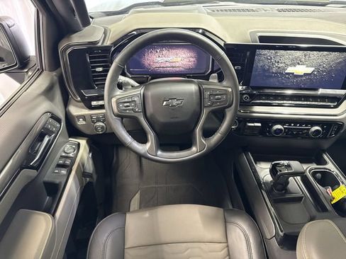 Used 2025 Chevrolet Silverado 1500 ZR2 w/ Technology Package AWD/4WD image 15