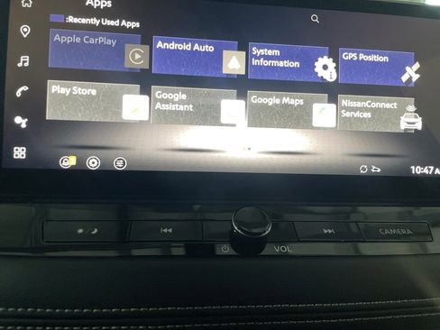 Used 2024 Nissan Rogue SL w/ SL Premium Package image 10