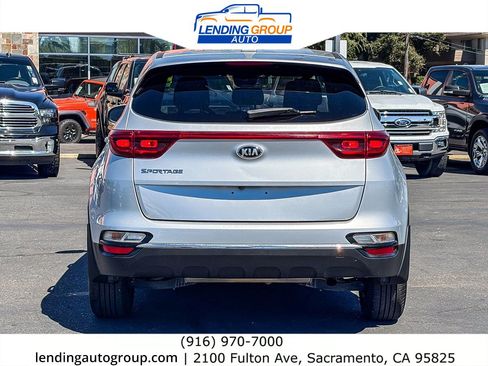 Used 2020 Kia Sportage LX FWD image 3