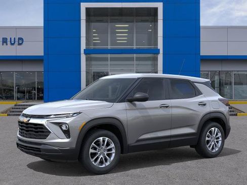 New 2026 Chevrolet TrailBlazer LS FWD image 2
