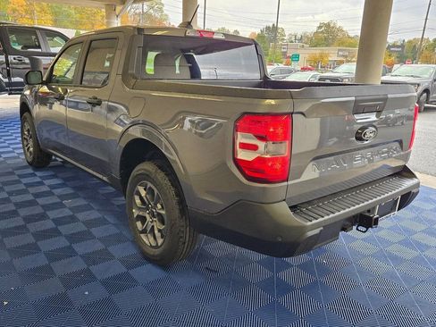 New 2025 Ford Maverick XLT w/ XLT Luxury Package FWD image 4