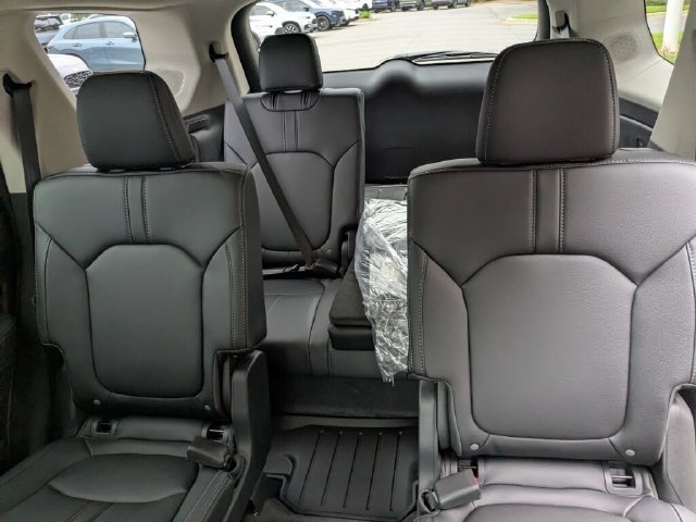 New 2026 Honda Pilot Touring image 29