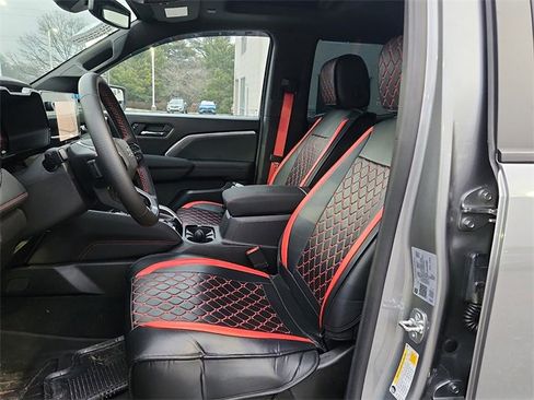 Certified 2024 Chevrolet Colorado Z71 w/ Z71 Convenience Package 2 image 13