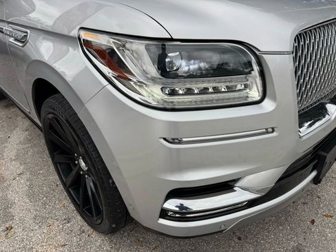 Used 2018 Lincoln Navigator Select w/ Technology Package image 28
