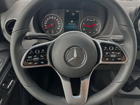 Used 2024 Mercedes-Benz Sprinter 2500 image 24