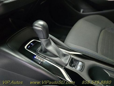 Used 2020 Toyota Corolla SE w/ Carpet Mat Package (TMS) FWD image 19