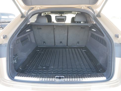 Certified 2025 Audi Q8 Prestige w/ Prestige Package image 18