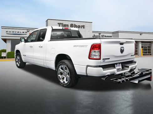 Used 2023 RAM 1500 Big Horn AWD/4WD image 3