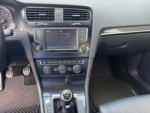Used 2017 Volkswagen GTI Autobahn FWD image 10