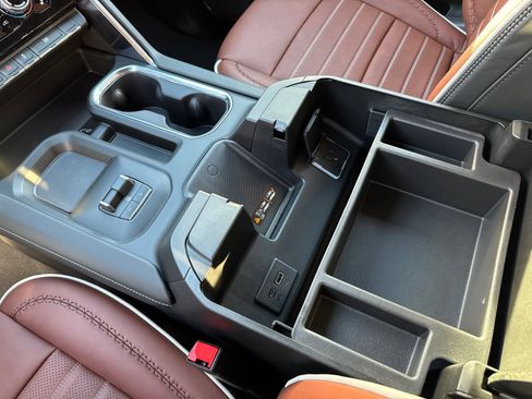 New 2026 GMC Sierra 3500 Denali Ultimate w/ LPO, Black Badging Package image 31