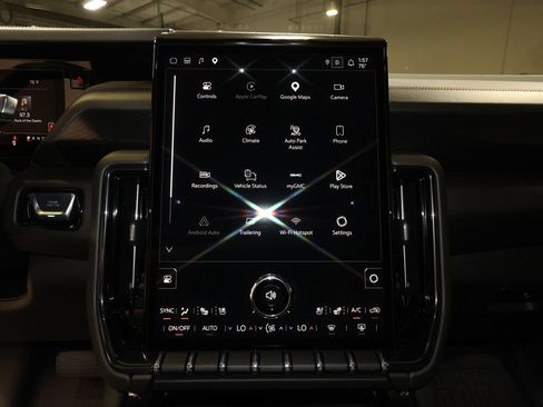 Used 2026 GMC Yukon AT4 w/ AT4 Premium Package AWD/4WD image 20