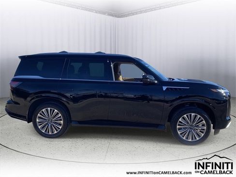 New 2026 INFINITI QX80 Luxe image 6