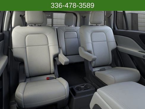 New 2026 Lincoln Aviator AWD image 11