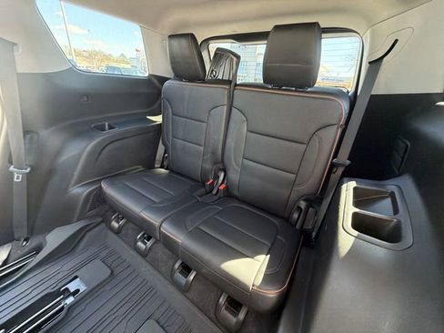 Used 2021 GMC Acadia AT4 w/ Technology Package image 28