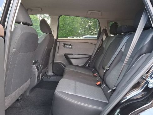 Used 2023 Nissan Rogue SV AWD/4WD image 11
