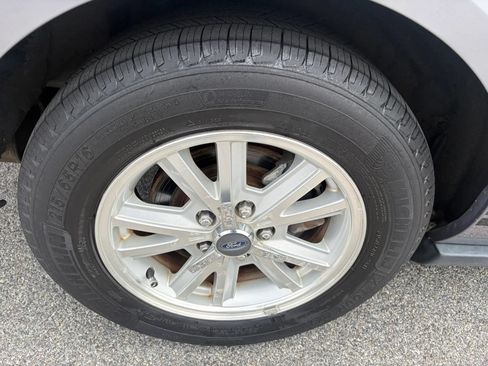 Used 2006 Ford Mustang Coupe RWD image 26